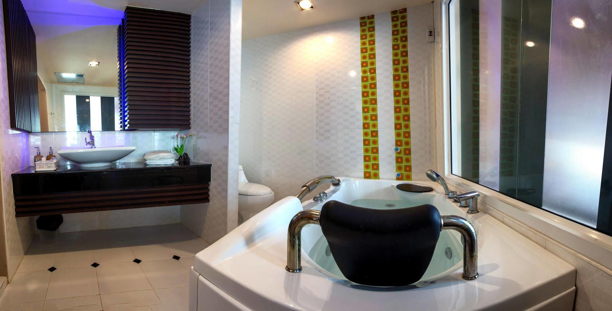 The Ring Hotel Hat Yai Eksteriør bilde